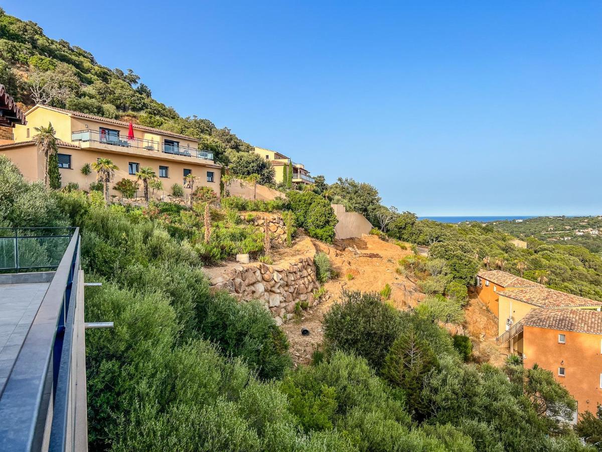 Via Mare Hotell Sainte-Lucie de Porto-Vecchio Exteriör bild